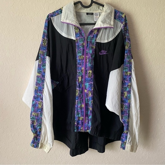 Nike | Women's Vintage 80s Geometric Print Full Zip Windbreaker Jacket Size L - Picture 1 of 9
